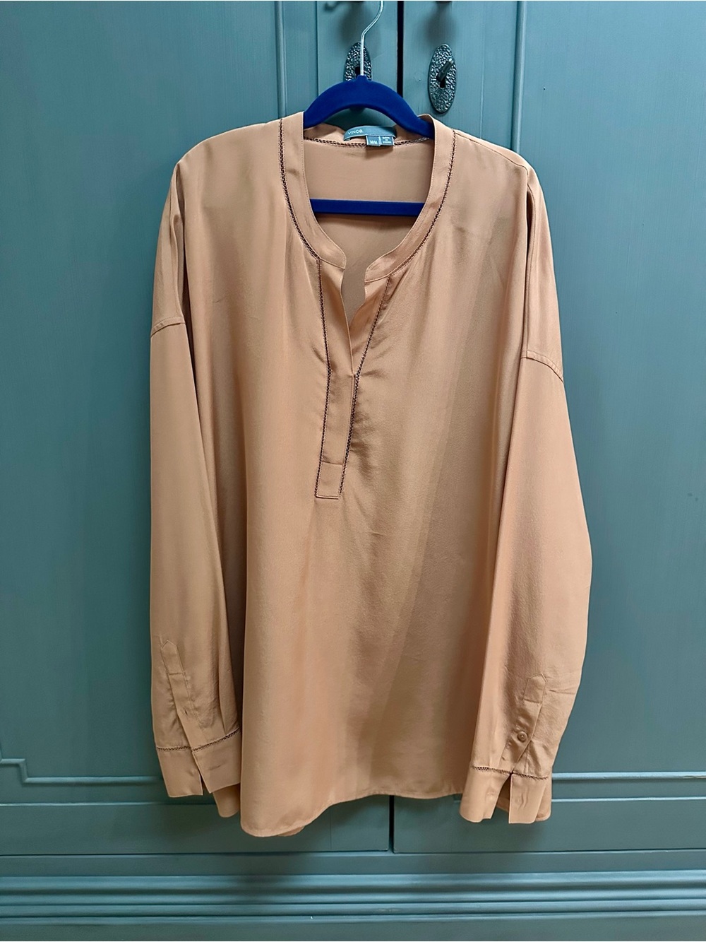 NWOT Vince Split-Neck Long Sleeve Tunic Blouse